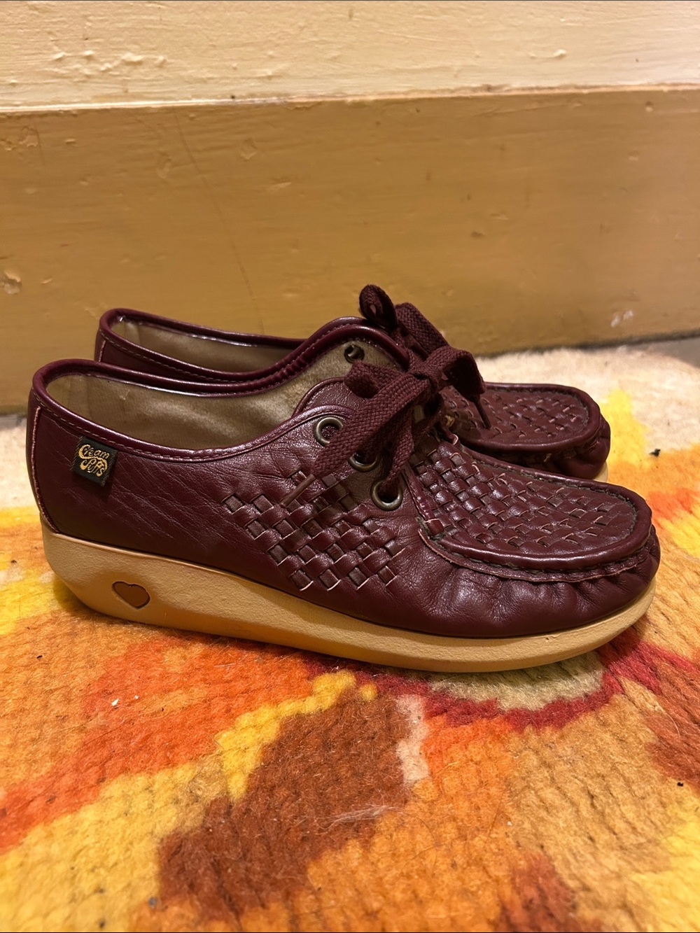 Adorable and classic Vintage Burgundy leather sneakers